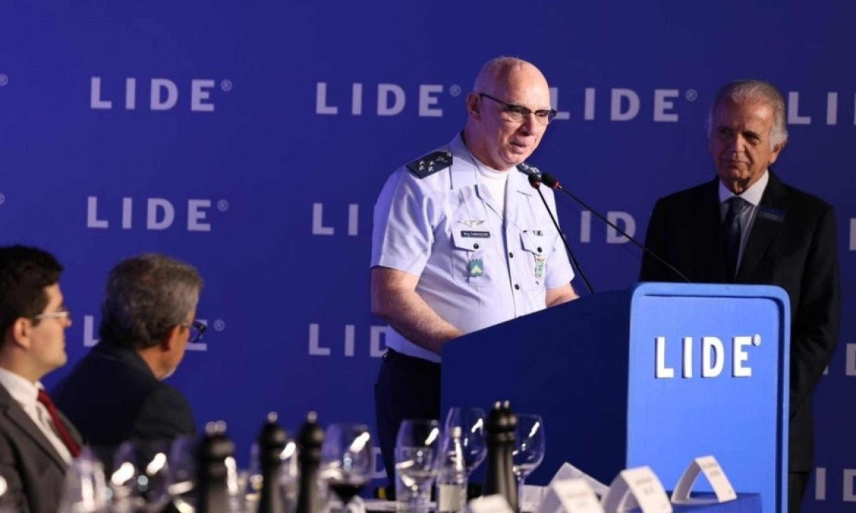 O mestre de cerimônias Múcio em evento de Doria com militares -  (crédito: Platobr Politica)
