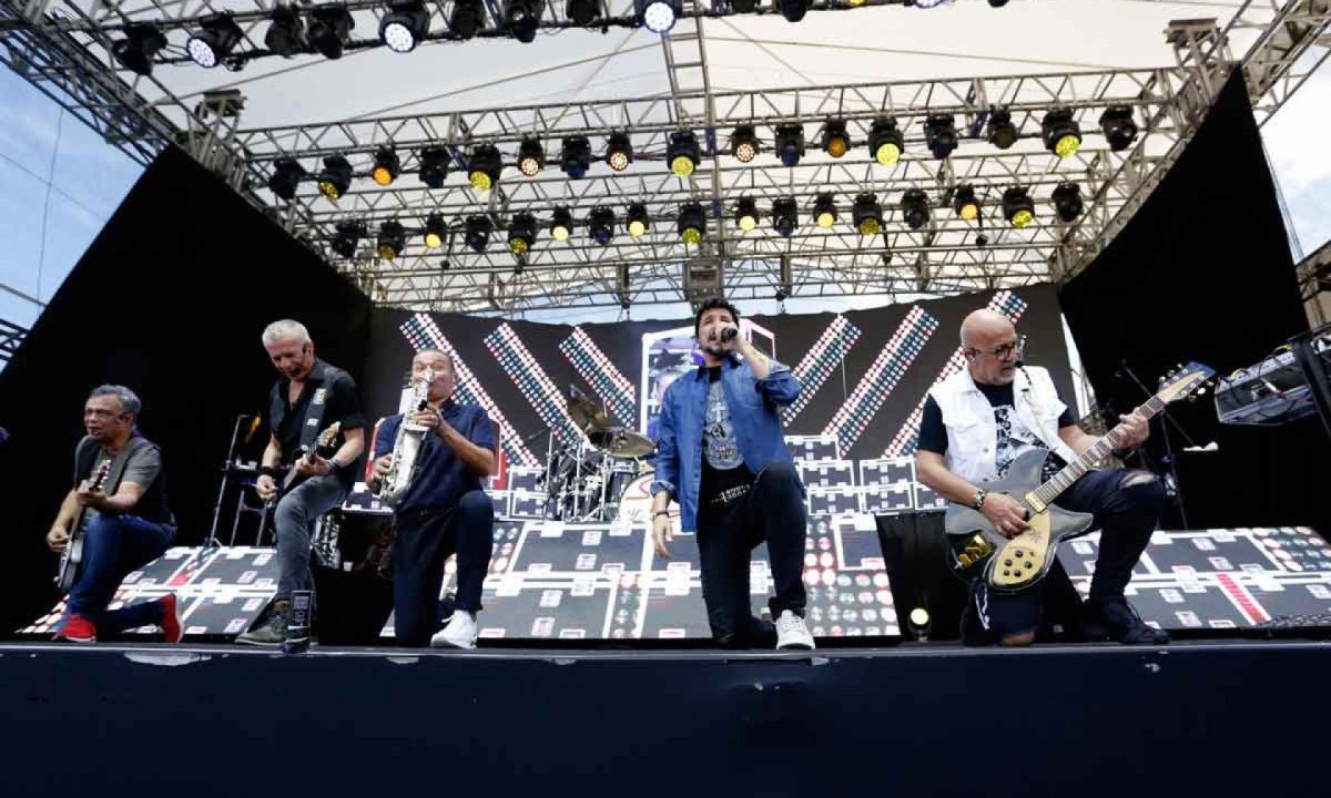 Com mais de 40 anos, a banda Roupa Nova emocionou o público na festa do Dia das Mães promovida pelo Minas Tênis Clube - (crédito: Orlando Bento/Divulgação) Com mais de 40 anos, a banda Roupa Nova emocionou o público na festa do Dia das Mães promovida pelo Minas Tênis Clube - (crédito: Orlando Bento/Divulgação)