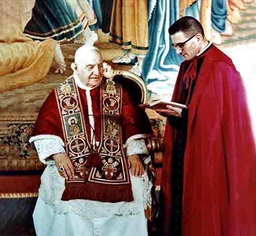 Em seu papado, João XIII convocou o Concílio Vaticano II, que terminou em 1965, já com o Papa Paulo VI, e introduziu mudanças modernizantes e renovadoras na Igreja Católica.
- Domínio Público/Wikimédia Commons