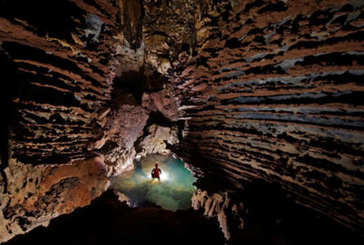 Nesta caverna, Ã© possÃ­vel empilhar 6 estÃ¡tuas do Cristo Redentor. A Ã¡rea tambÃ©m Ã© maior do que a da praia da Boa Viagem, no Recife. PatrimÃŽnio da Humanidade pela Unesco desde 2003, ela foi descoberta em 1991, por acaso, por um agricultor local. 