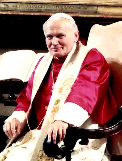 João Paulo II - Primeiro papa não italiano desde o holandês Adriano VI, Karol Józef Wojtyla nasceu Wadowice, na Polônia, e liderou a Igreja Católica por 26 anos e 168 dias - de 16 de outubro de 1978 até sua morte, aos 84 anos, em 2 de abril de 2005. 
- Domínio Público/Wikimédia Commons