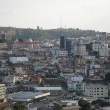 Pra quem não viu: Galinha bota ovo deformado e sem gema - Fexacara/Wikimedia Commons