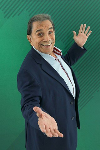  O comediante brasileiro Dedé Santana, antigo integrante dos Trapalhões, fez hipnoterapia para aliviar o estresse porque não queria usar medicamentos.