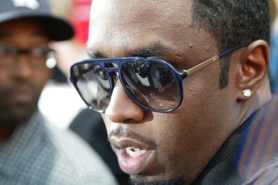 Sean Diddy Combs estaria vivendo rotina de luxo na cadeia, com direito a massagens, celular ilegal e &aacute;lcool, segundo reportagem da NBC News -  (crédito: Daniel Incandela/flickr)