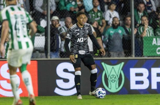 PALACIOS - O colombiano retornou aos gramados. Não conseguiu fazer muita coisa durante o jogo, mas deixou uma esperança para o torcedor do Galo. Nota: 5 - Foto: Pedro Souza/Atlético-MG