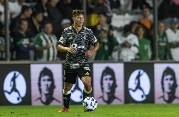 NATANAEL - Apareceu bem ao longo da partida, com uma boa presença no campo de ataque, auxiliando na pressão alvinegra. Nota: 6 - Foto: Pedro Souza/Atlético-MG