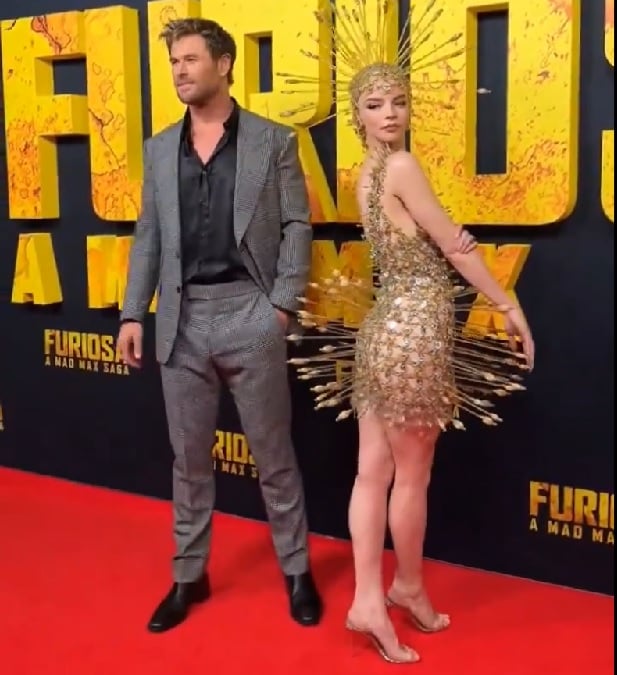 Em maio, o look usado pela atriz para a pré-estreia de “Furiosa: Uma Saga Mad Max” em Sydney, na Austrália, chamou a atenção na web.