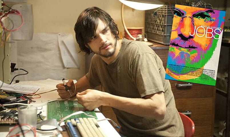Uma figura tão marcante não poderia ficar de fora do cinema. A vida de Steve Jobs já rendeu filmes. Um deles, estrelado por Aston Kutcher, em 2013. 