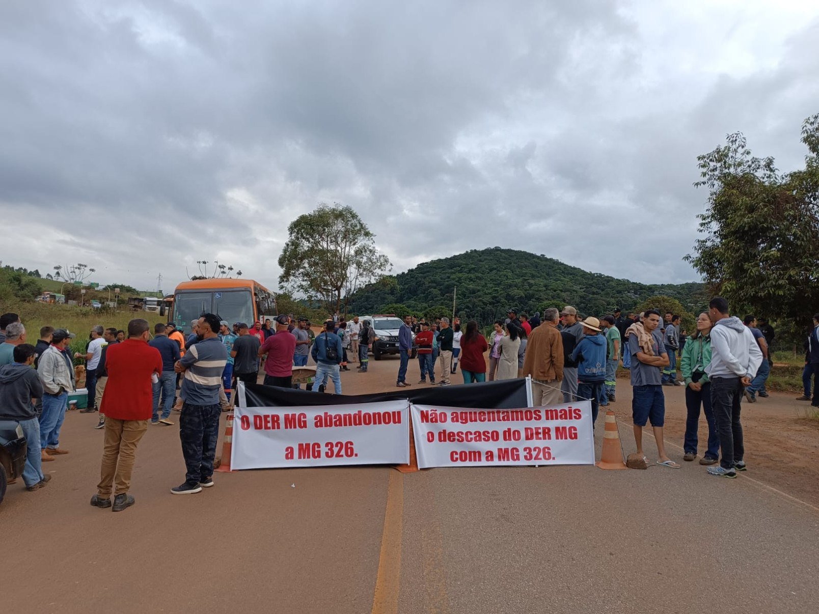 Às 9h, a manifestação já juntava mais de 500 pessoas, segundo cálculo dos organizadores-Ivan Silvio das Graças