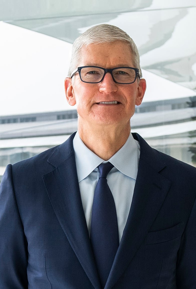 A revelação foi feita recentemente por Tim Cook, substituto de Steve Jobs no cargo de CEO da empresa. Ele disse que, no começo, evitava entrar na sala., pois achava inadequado. 