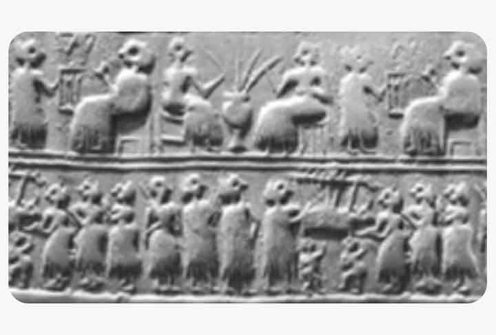 A mais antiga lei que regulamentou a produção e venda de cerveja é a Estela de Hamurabi, de 1760 a.C. Nela, se condenava à morte quem não respeitava os critérios de produção indicados. Ela incluía várias leis de comercialização, fabricação e consumo da cerveja.