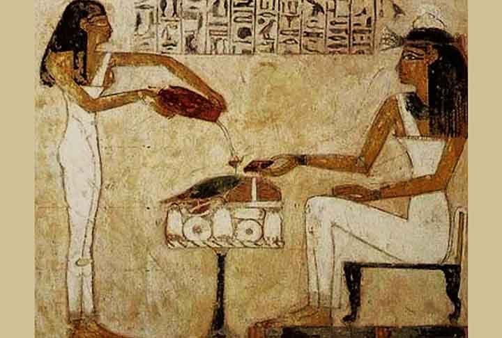 A história da cerveja remonta a milhares de anos e está profundamente entrelaçada com o desenvolvimento da civilização humana. Afinal, acredita-se que ela tenha sido descoberta acidentalmente há cerca de 10 mil anos, antes da criação da civilização, quando os humanos eram nômades caçadores-coletores.