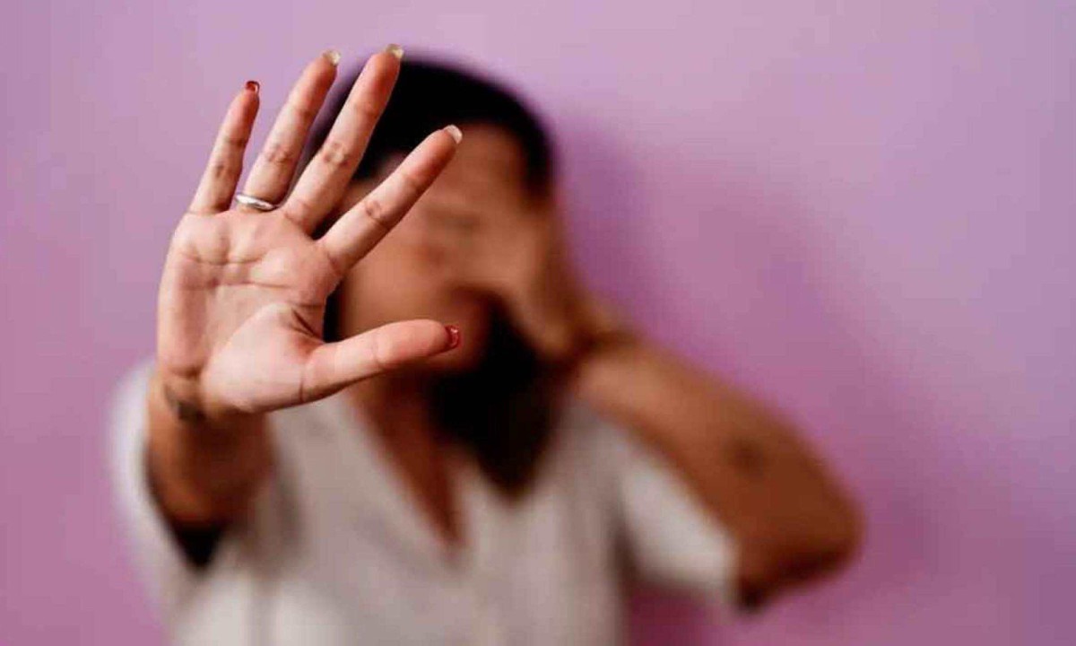 Ainda é grande o número de mulheres violentadas que temem denunciar seus agressores, que permanecem na impunidade - (crédito: Freepick) Ainda é grande o número de mulheres violentadas que temem denunciar seus agressores, que permanecem na impunidade - (crédito: Freepick)
