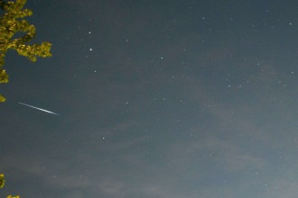 Eta Aquáridas: como foi a chuva de meteoros que ocorreu durante a madrugada