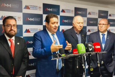 Presidente da AMM discursou no 40° Congresso Mineiro de Municípios, realizado em BH, nesta terça (6) -  (crédito: Jair Amaral/EM/DA Press)
