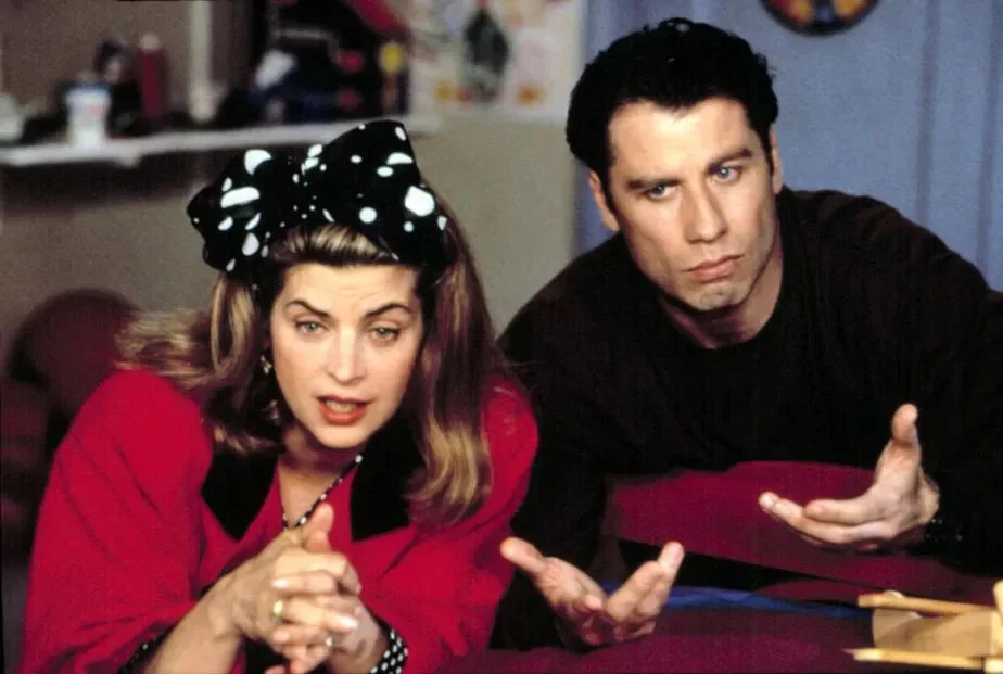 A atriz Kirstie Alley, que fez filmes com Travolta, disse que, se não fosse casada, teria tentado um romance com Travolta. Ela disse que o sentimento entre eles era "único e mútuo". Kirstie morreu em 2022. 