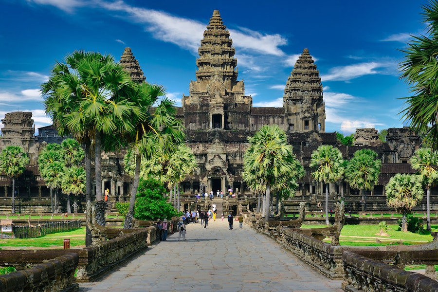 À medida que o país avança, ele se destaca como um destino turístico atraente, oferecendo uma janela para a história e a cultura do Sudeste Asiático, ao mesmo tempo que busca um caminho para um desenvolvimento sustentável e inclusivo.