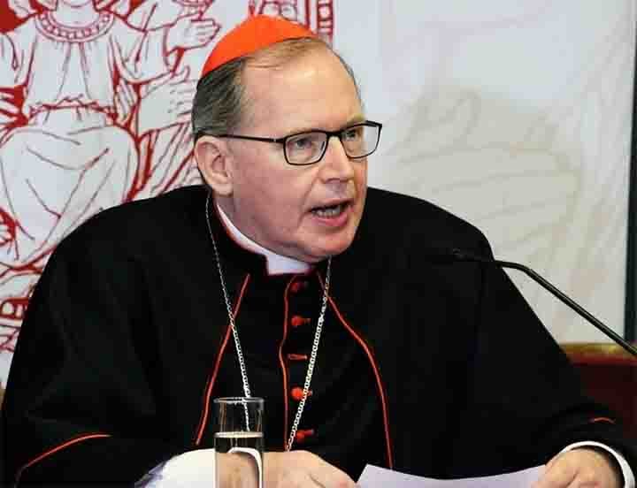 Willem Jacobus Eijk (Holanda) - Arcebispo metropolitano de Utrecht, na província holandesa homônima, tem 71 anos. Ele foi nomeado cardeal pelo Papa Bento XVI.
