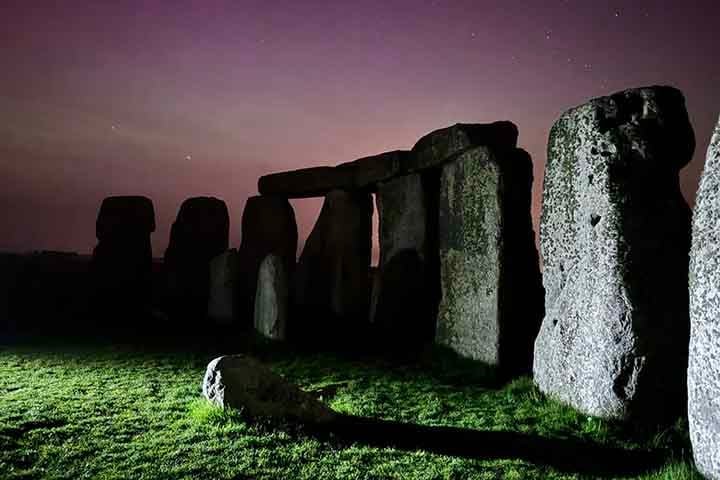 Se a conexão entre Stonehenge e a estagnação lunar for confirmada, isso significaria que as sociedades que construíram esses monumentos possuíam um conhecimento astronômico bastante avançado. 