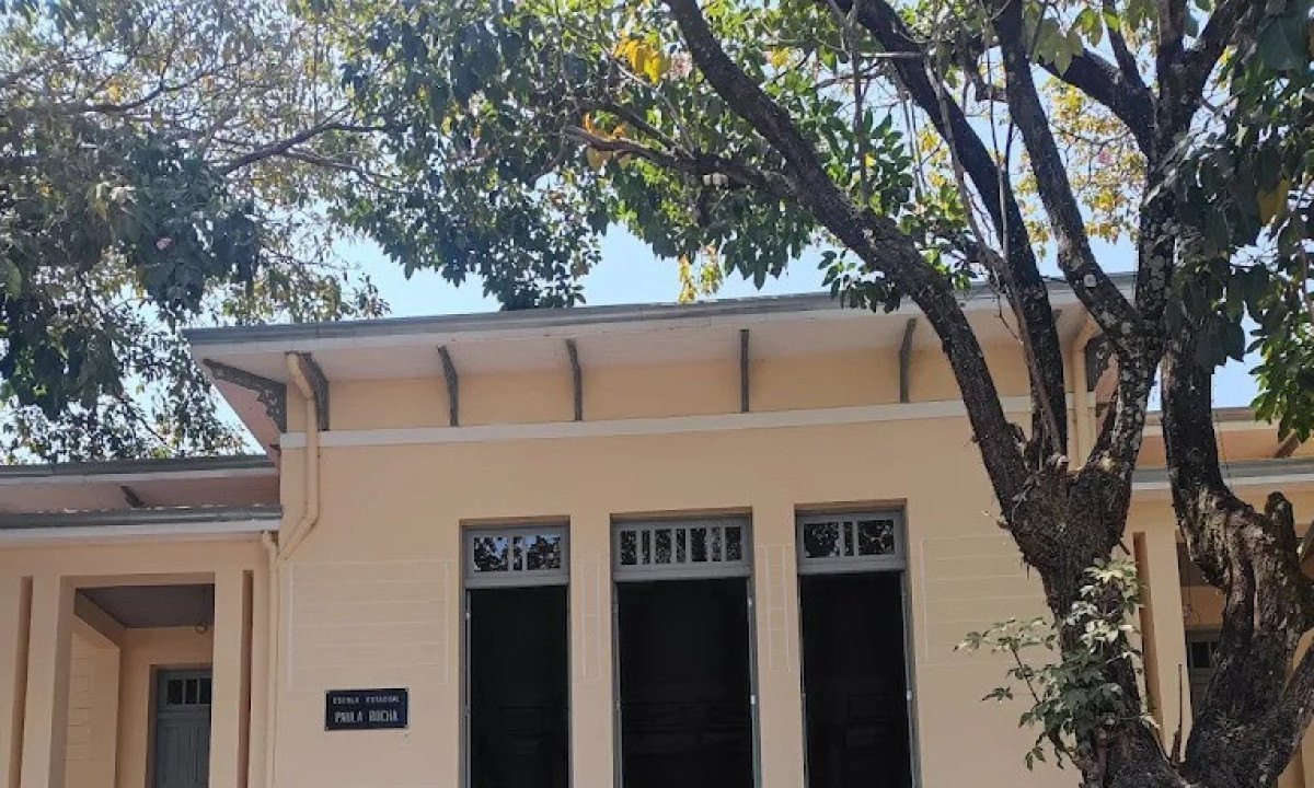   O caso aconteceu na Escola Estadual Paula Rocha, em Sabará -  (crédito: Reprodução/Redes Sociais)