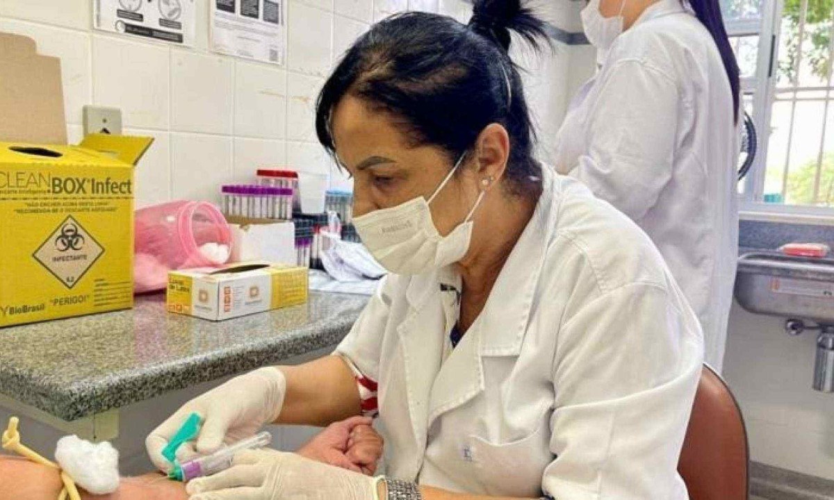 Centros de sa&uacute;de abrem neste s&aacute;bado para atender pessoas com sintomas respirat&oacute;rios -  (crédito: Aline Resende/ PBH)