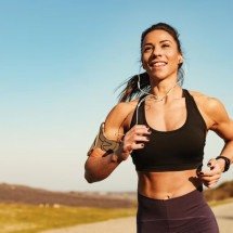 Benefícios de correr todos os dias: como criar o hábito e manter a saúde  - Freepik