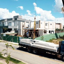 Estruturas pré-fabricadas ganham espaço na construção civil
 - DINO
