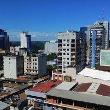 Comércio efervescente na fronteira do Brasil: Conheça a Ciudad del Este - Cmasi/Wikimedia Commons