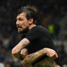 Algoz do Barcelona na Champions teve câncer duas vezes e problemas com álcool - No Ataque Internacional