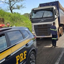PRF flagra mais de 200 toneladas de excesso de carga em uma semana em Minas - PRF/DivulgaÃ§Ã£o