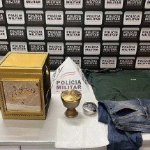 Homem tenta vender objetos que furtou de igreja e é preso - PMMG
