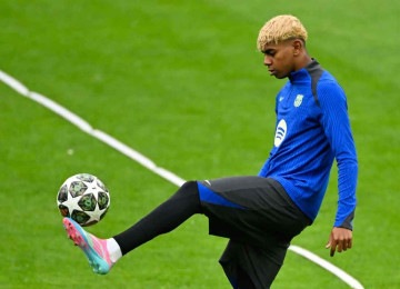 O Barcelona foi eliminado nas semifinais da Liga dos Campeões, mas o jovem atacante Lamine Yamal mostrou um futebol muito acima da média no torneio -  (crédito: Piero CRUCIATTI / AFP)