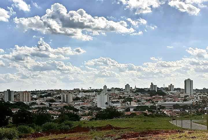 16ª – Santa Bárbara d?Oeste (SP) - Com mais de 200 anos de fundação, a cidade faz parte da região do polo têxtil, onde há a maior concentração industrial de confecção do país, e as técnicas de agricultura foram trazidas no século XIX. Coronel William Hutchiinson Norris.