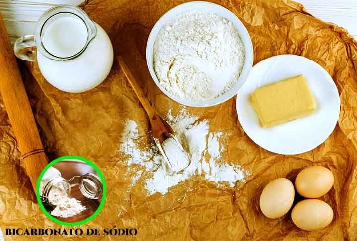 Panqueca: Normalmente leva fermento ou bicarbonato de sódio.
Crepe: Não leva fermento, resultando em uma textura mais fina e leve.
Ambos utilizam farinha, ovos, leite e manteiga.