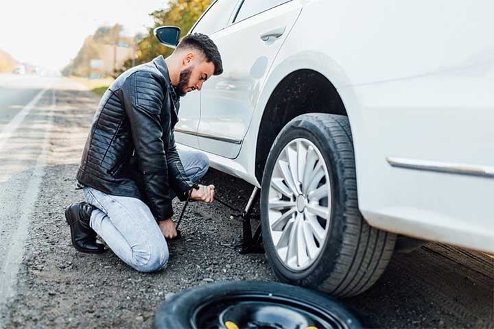 Dos entrevistados, 44% procuram serviços profissionais para encher pneus do carro e trocar os limpadores de para-brisa. 

