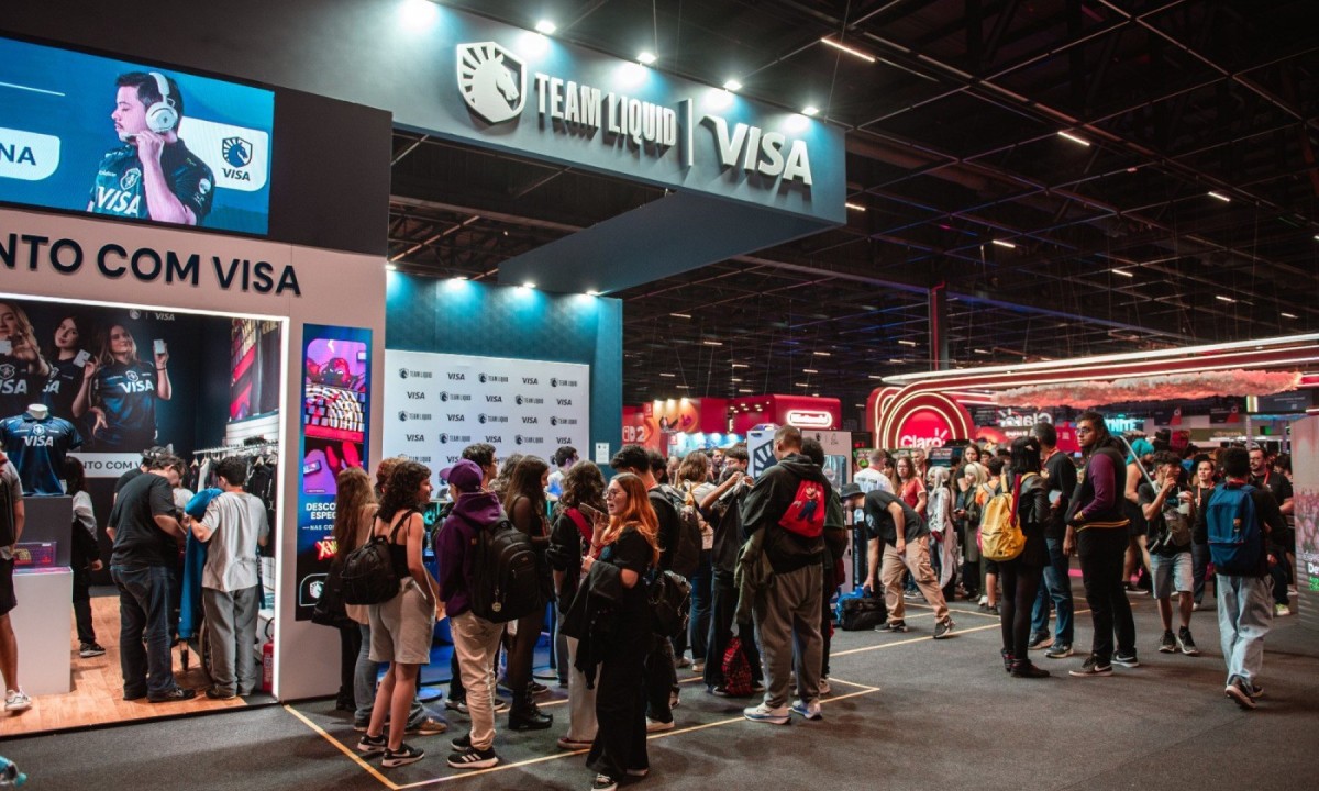 A Team Liquid Brasil esteve presente com um estande que misturava loja, ativações e experiências interativas