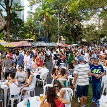 Neste sábado (10/5), tem Feirinha Aproxima e projeto Blues na Praça - Vitor Schwaner/Divulgação