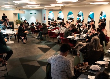 'O primeiro encontro foi marcado com o intuito dos empreendedores se conhecerem e iniciarem uma polÃ­tica de boa vizinhanÃ§a. Todo mundo se apresentou e falou um pouco da sua dor, para alinhar as expectativas', explica Pedro Lobo, sÃ³cio do TerraÃ§o NiÃª -  (crédito: ReproduÃ§Ã£o / Mateus Moreno)