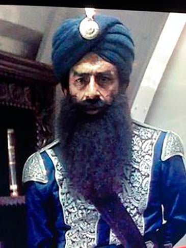 O Capitão Nemo tornou-se tão popular que inspirou outras obras e está presente no filme "A Liga Extraordinária", em que é interpretado pelo veterano ator indiano Naseeruddin Shah.