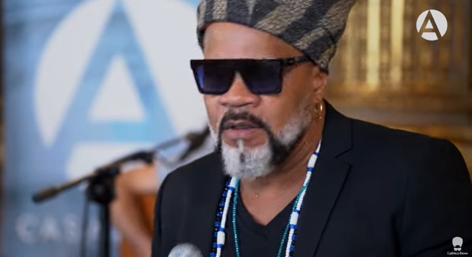 Carlinhos Brown analisa nova geração da música: 