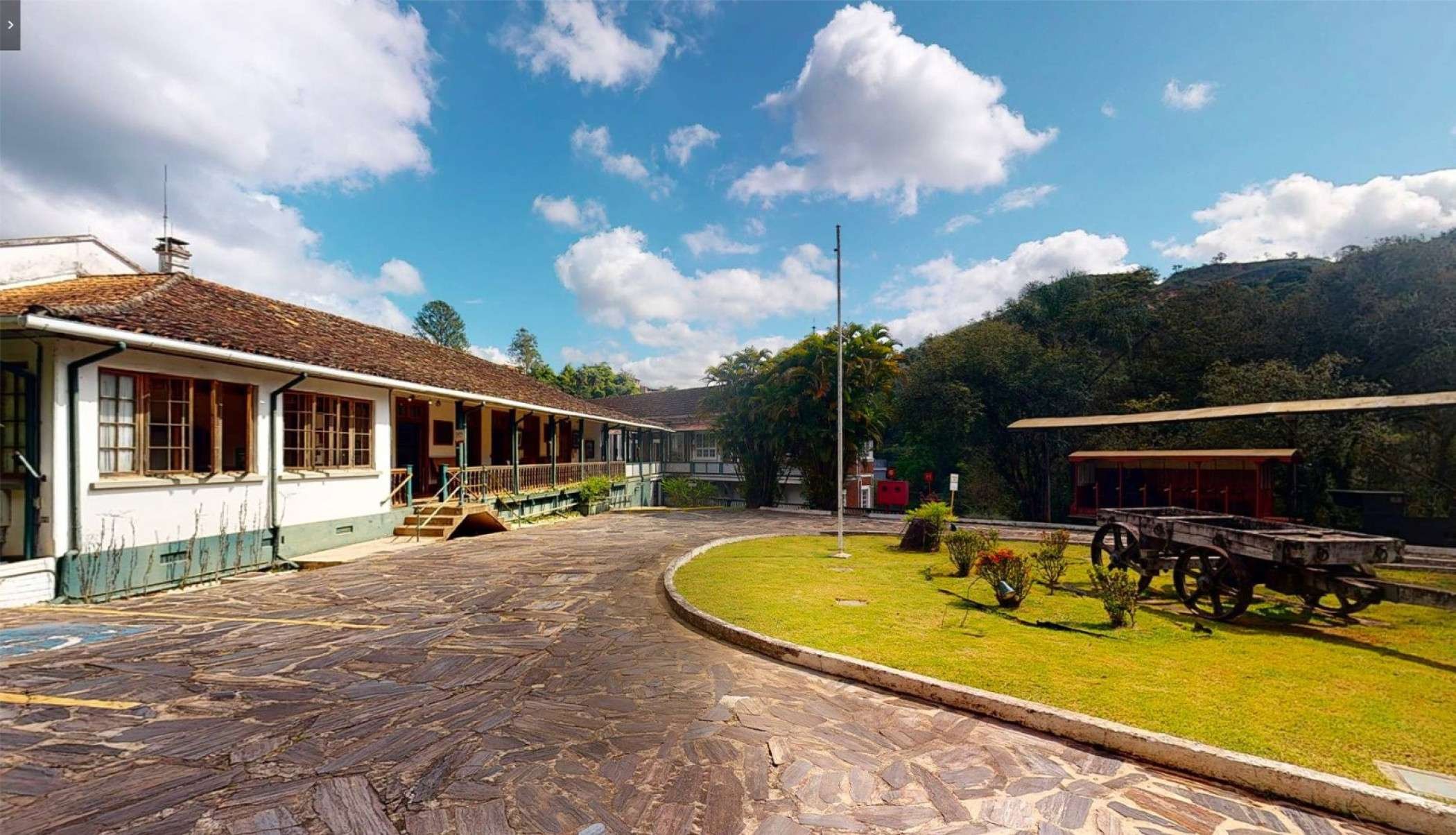 Encontro de carros antigos e programação cultural em Nova Lima em maio