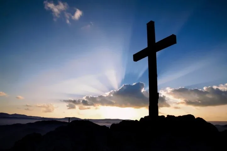 AtÃ© o momento, nÃ£o hÃ¡ evidÃªncias cientÃ­ficas conclusivas que comprovem ou desmintam a crenÃ§a de que o tecido Ã© de fato a mortalha de Jesus.