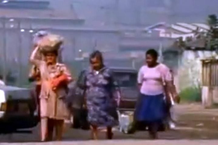 Na Vila Parisi, um bairro localizado na região das indústrias, as pessoas eram obrigadas a se mudar para cidades vizinhas para não adoecer. Alguns moradores relatavam que o lugar tinha cheiro de "óleo diesel e enxofre".