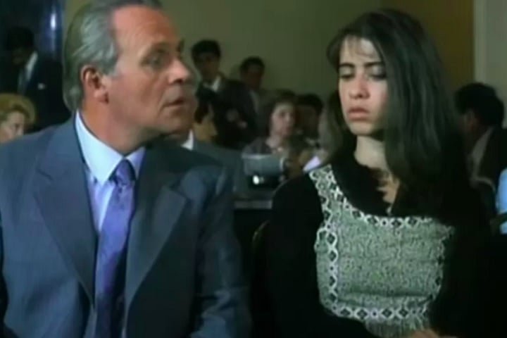 Torres tambÃ©m trabalhou em "Homem de Guerra" (1991), no qual contracenou com o renomado ator britÃ¢nico Anthony Hopkins.
