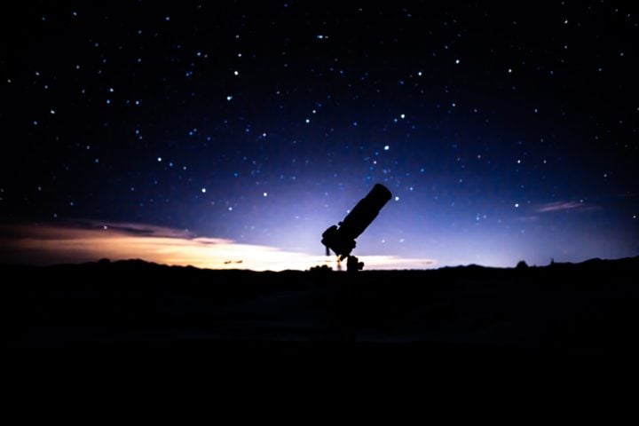 Desde então, diversos telescópios ao redor do mundo têm acompanhado o 2024 YR4. 