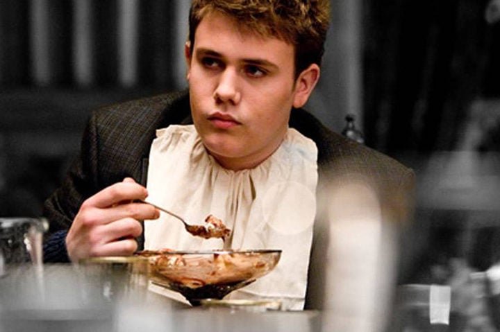 Robert Knox - Viveu Marcos Belby, membro do grupo de estudantes de Horácio Slughorn (Jim Broadbent), em "Harry Potter e o Enigma do Príncipe" (2009). Foi morto com golpes de faca em 2008, ao defender o irmão num assalto. Tinha 18 anos e não viu o lançamento do filme. 