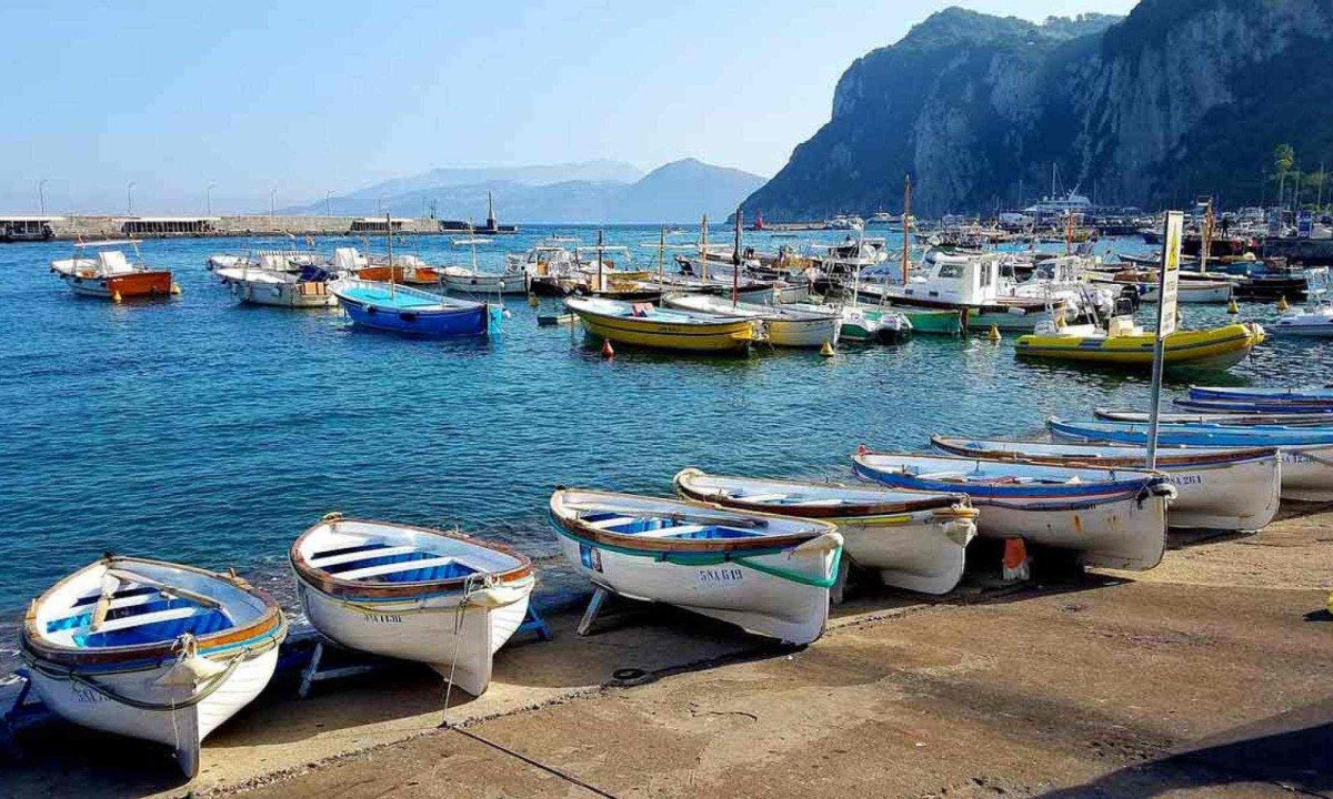 Minha mãe quis conhecer Capri porque leu um livro sobre San Michele
- (crédito: Pixabay/reprodução) Minha mãe quis conhecer Capri porque leu um livro sobre San Michele
- (crédito: Pixabay/reprodução)