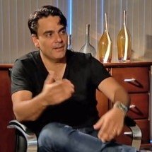 Pra quem não viu: Pouco antes de morrer, assassino de atriz da Globo gravou vídeo que revoltou artistas - Youtube Canal Record TV