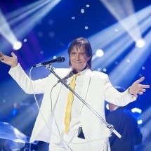 Pra quem não viu: Roberto Carlos viralizou com cara "amarrada" antes de show em navio - Divulgação / Roberto Carlos Oficial / Claudia Schembri 
