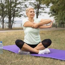 Sedentarismo após os 50: riscos da falta de rotina dos exercícios físicos - Freepik